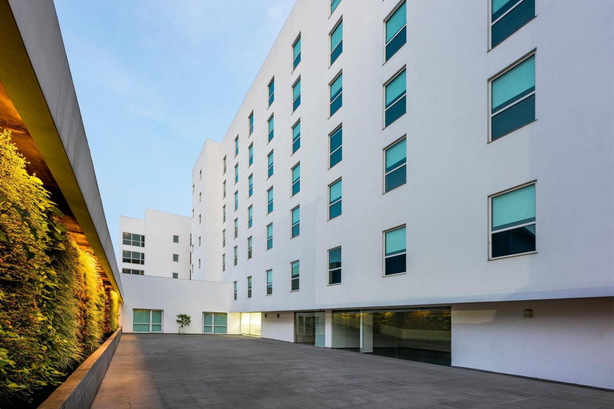 City Express Plus By Marriott Cali Colombia Exterior foto
